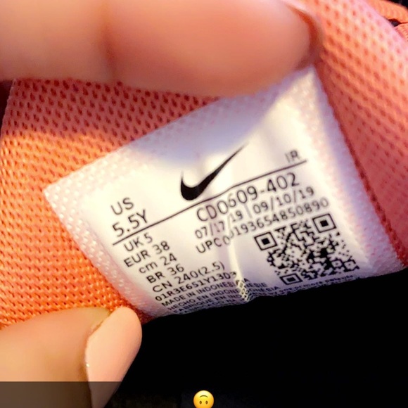 *!NWOB!* BRAND NEW NIKE AIRMAX sz 5.5y - Picture 9 of 16